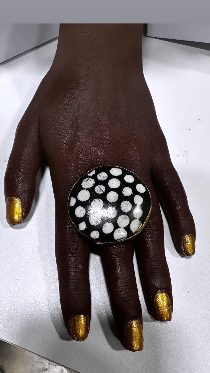 Est Noir/Blanc Batik Statement Rings - Trufacebygrace