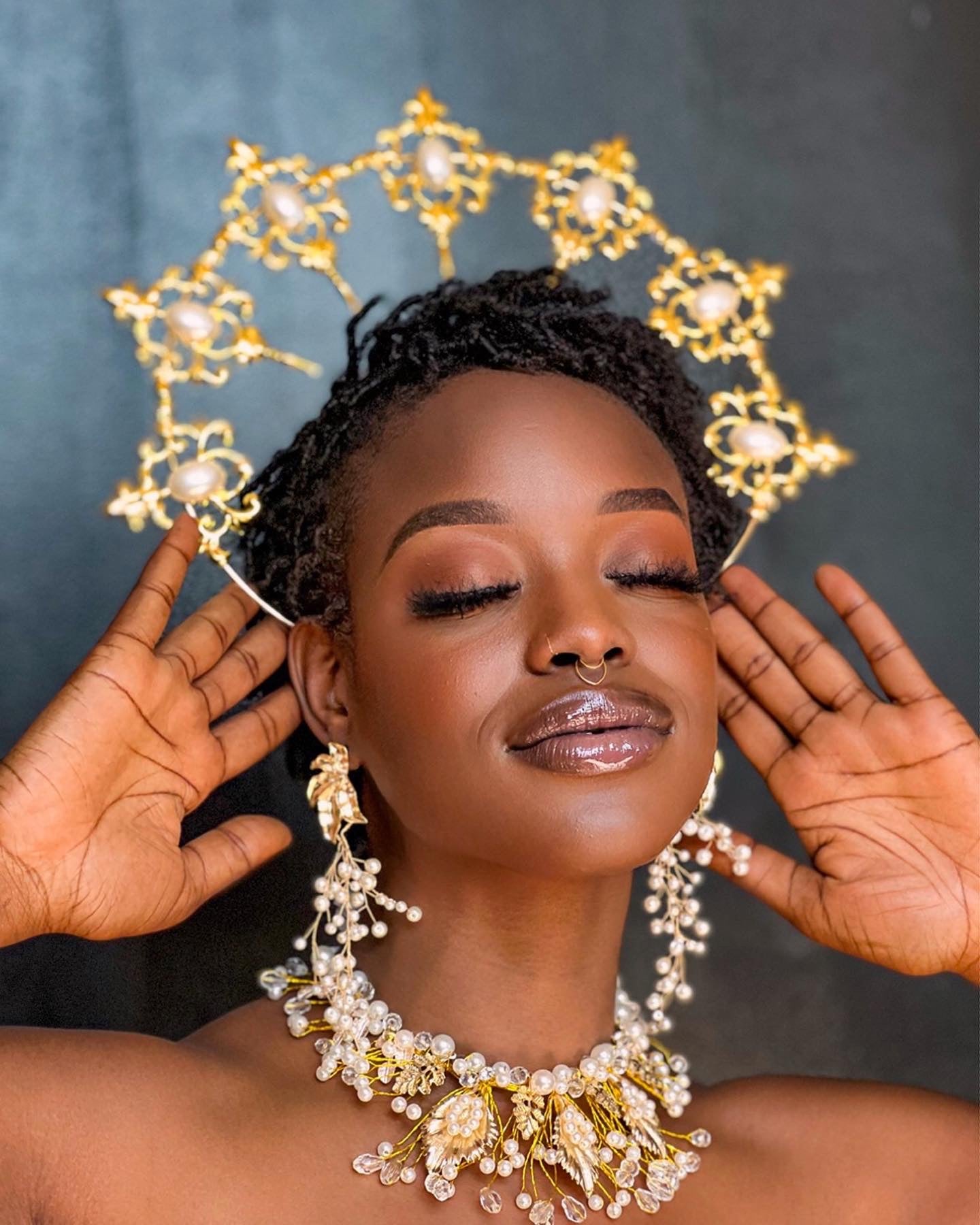 Feyshia and sika Ahaban and pearl Crown Set - Trufacebygrace