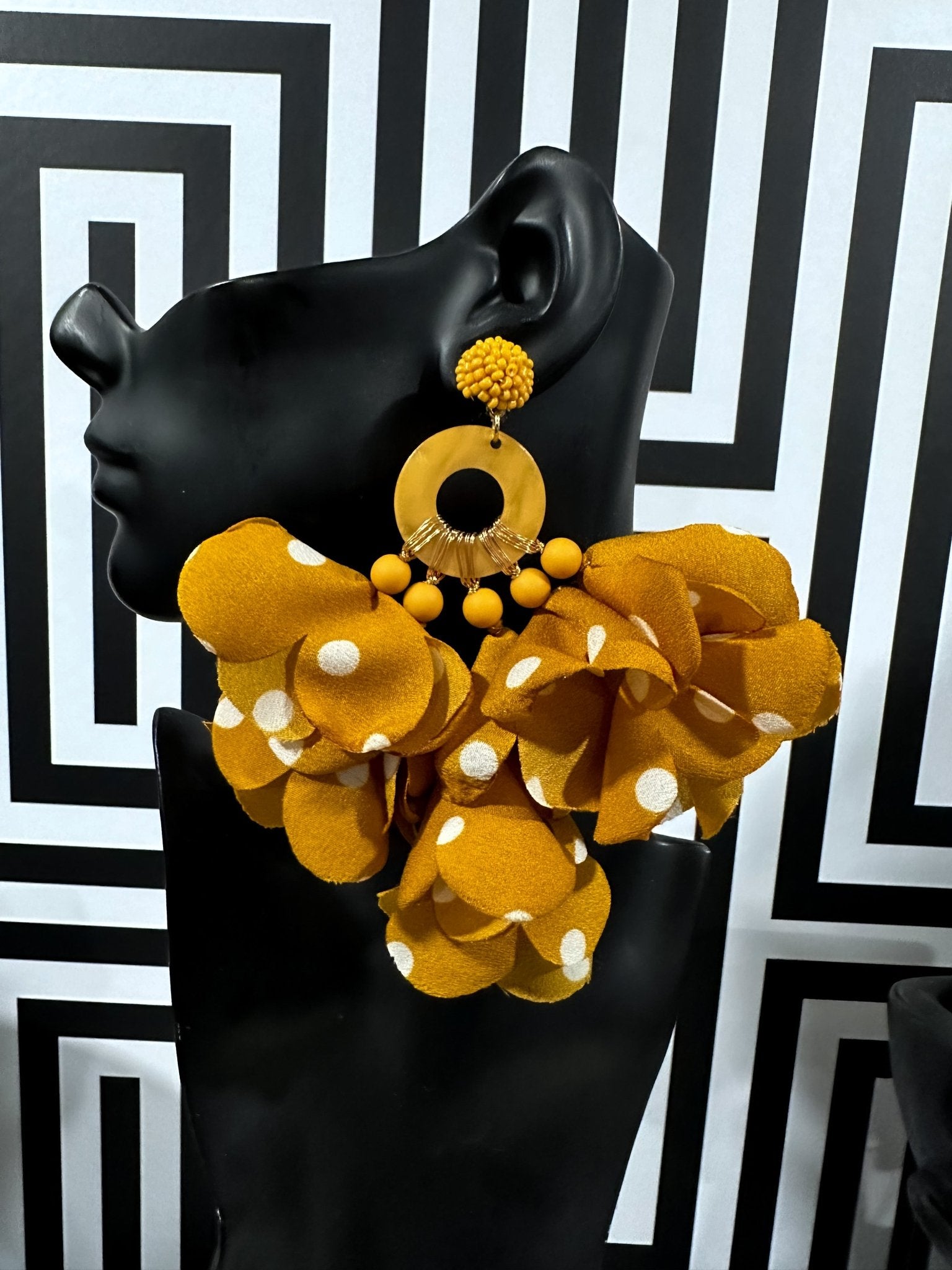 Flower Petals Puff Earrings - Prints - Trufacebygrace