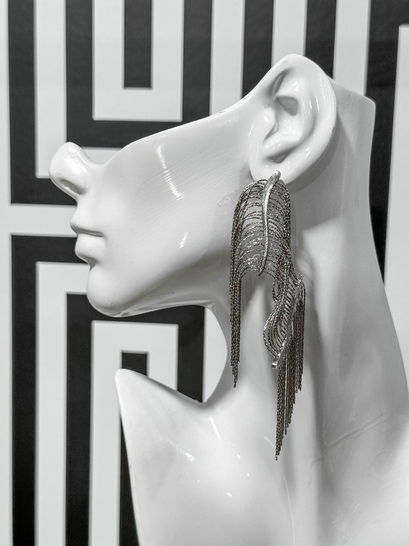 Chain irregular shape earrings