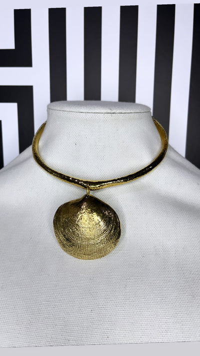 Badu Statement brass shell, necklace, set