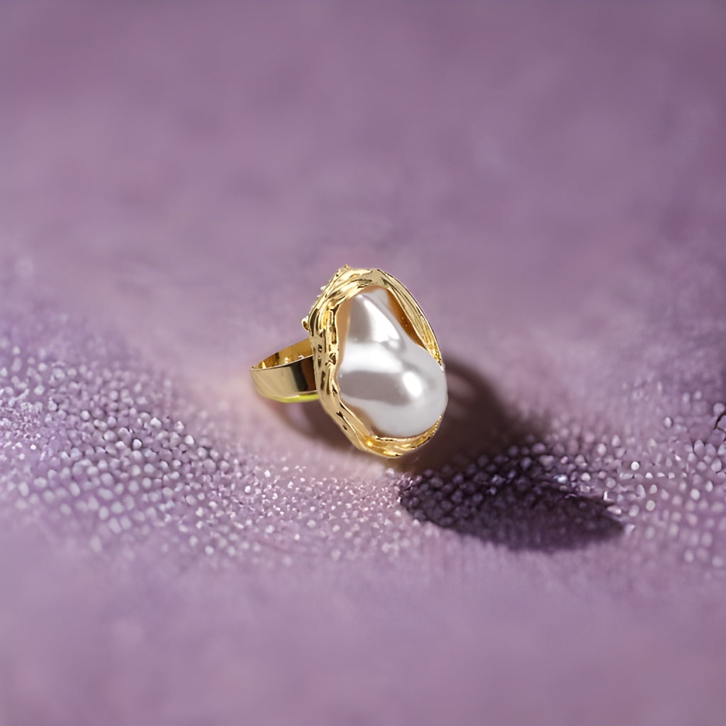 Lily Pearl adjustable ring