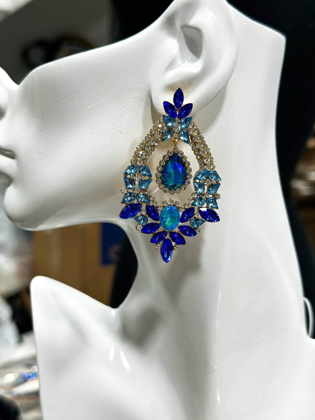 Itege Rhinestone Earrings - Trufacebygrace