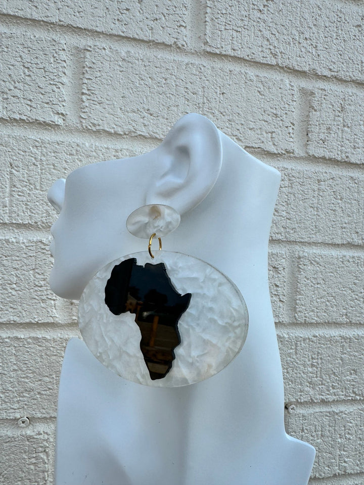 Kisasa Resin Africa Map Earrings - Trufacebygrace