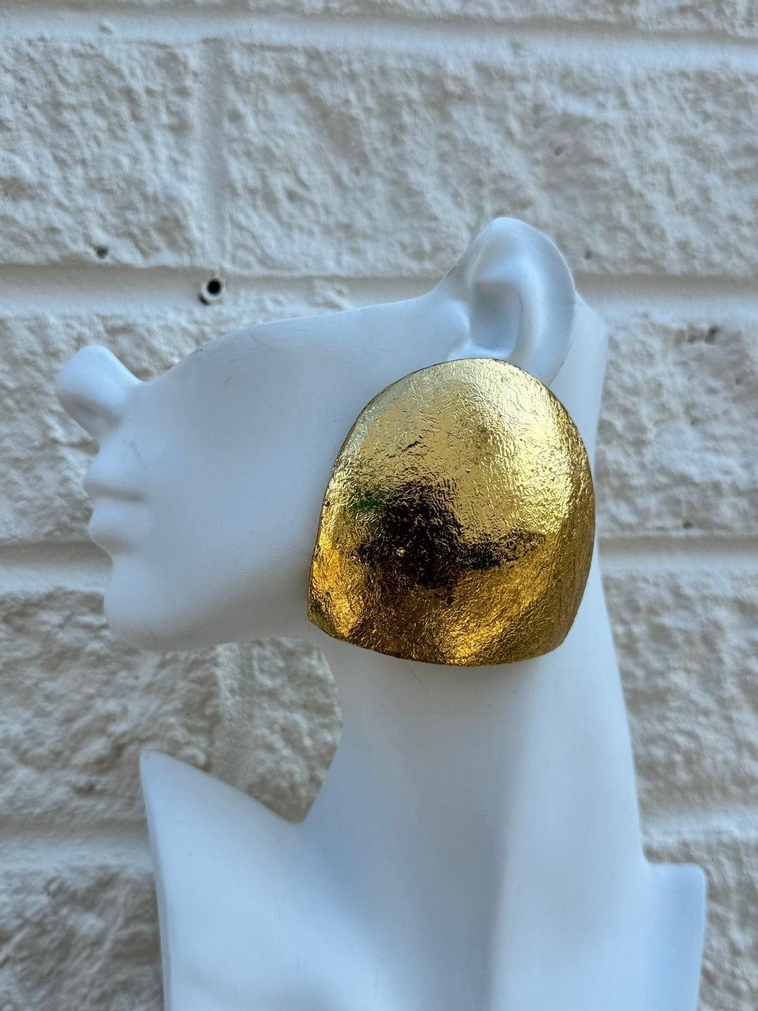 Lightweight Coconut Golden Crescent Earrings - Trufacebygrace