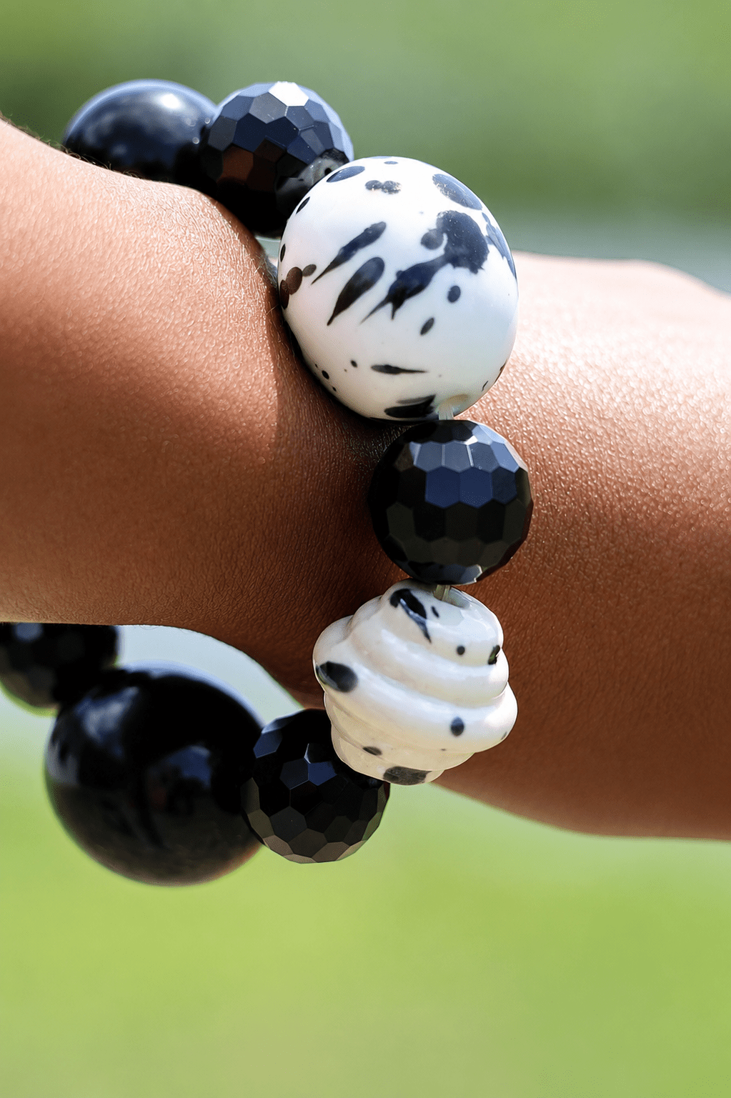 Monochrome Oversized Glass Bead Bracelet - Trufacebygrace