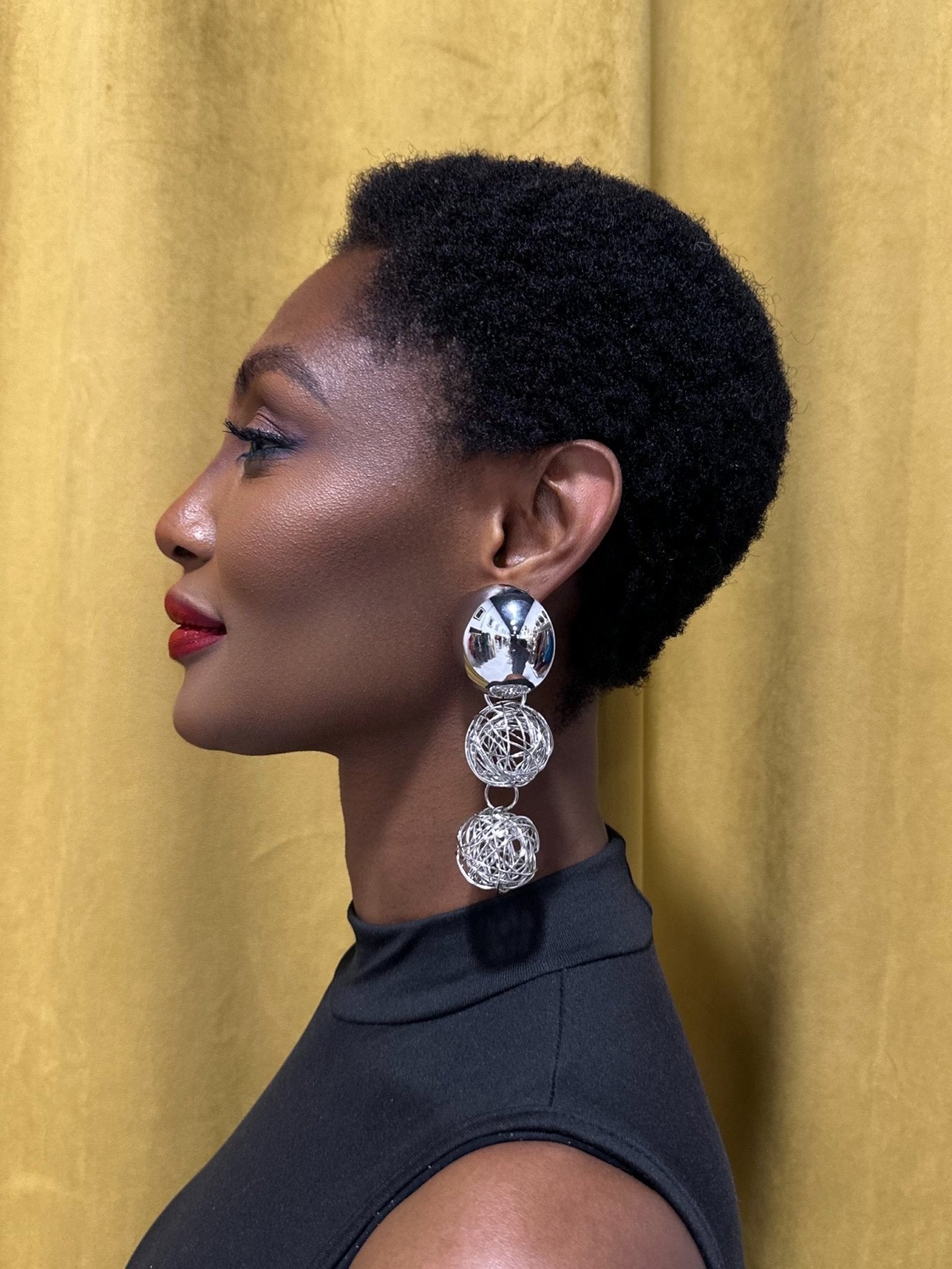 Muzungu Wire Orb Earrings - Trufacebygrace