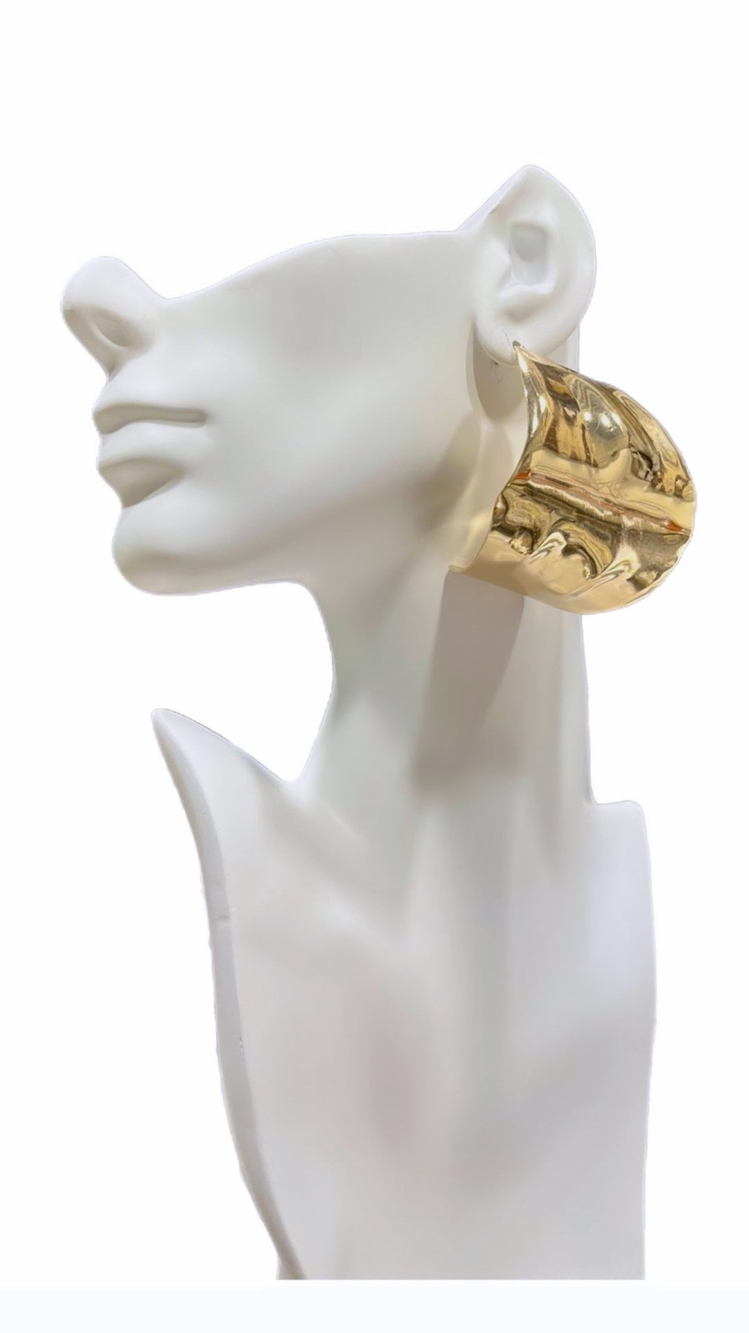 Nasefe Gold Chunky Hoop Earrings - Trufacebygrace