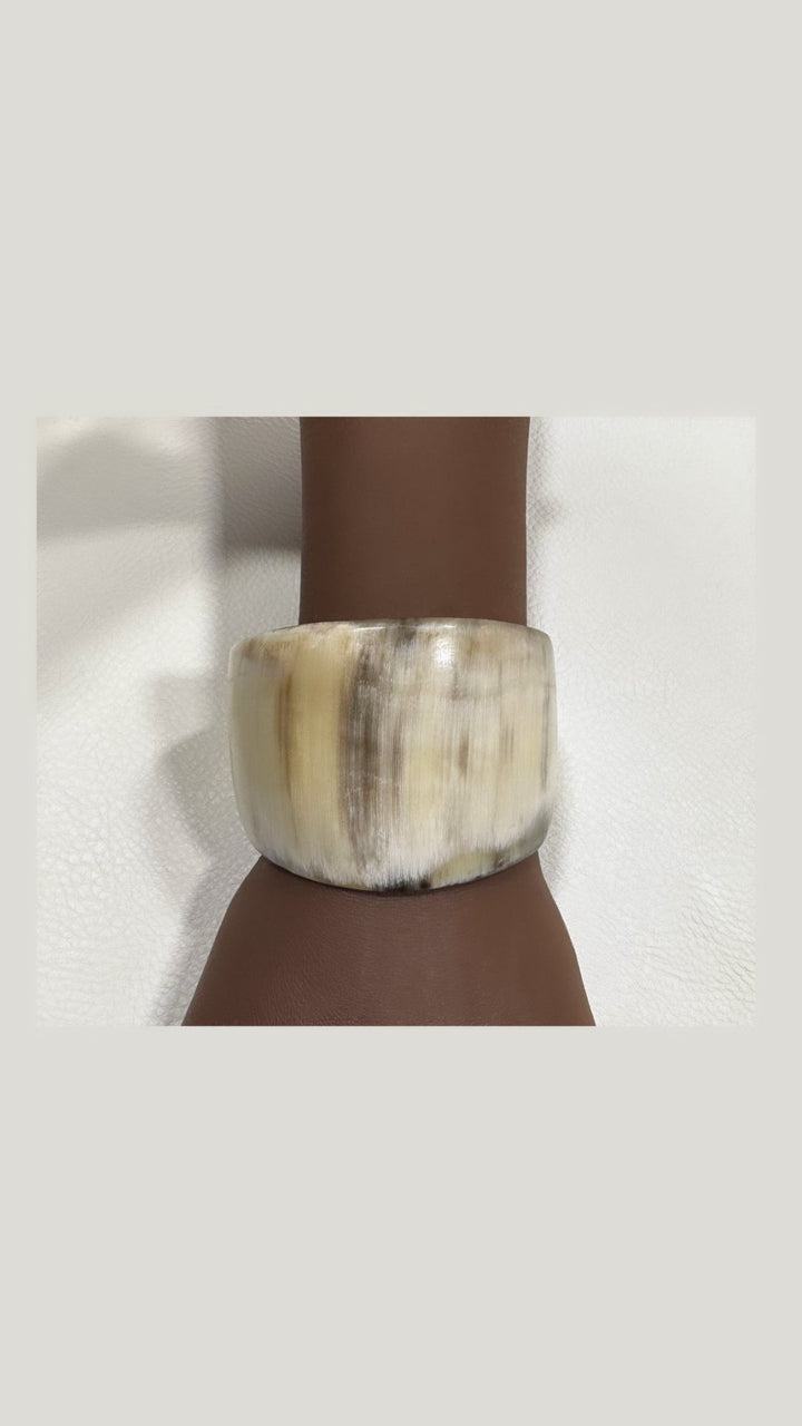 Nature's Grace Baragumu cuff - Trufacebygrace