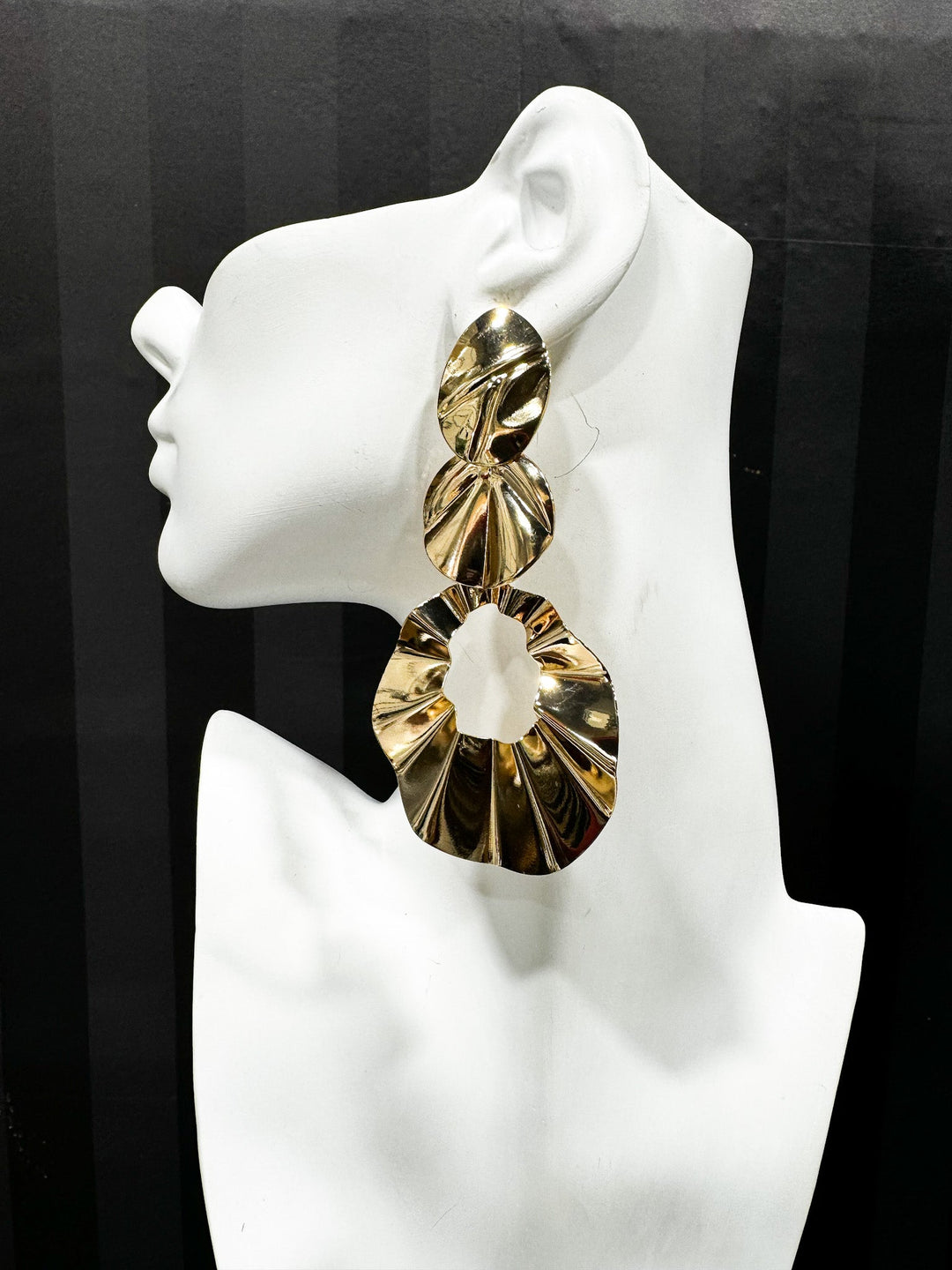 Neema Golden Ripple Earrings - Trufacebygrace