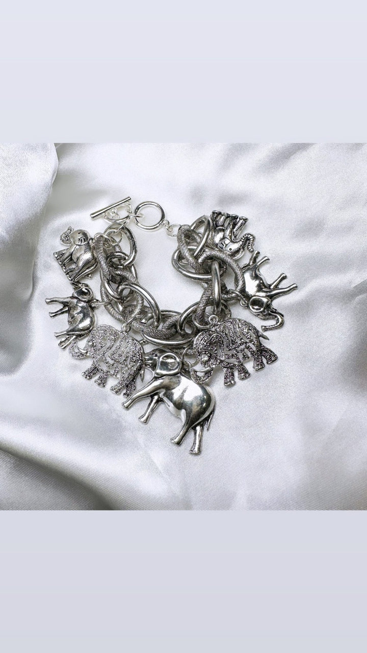 Osuno Elephant Charm Bracelet - Trufacebygrace