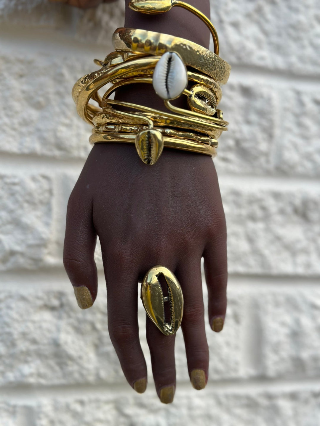 Oversize Gold Cowrie Shell Ring - Trufacebygrace