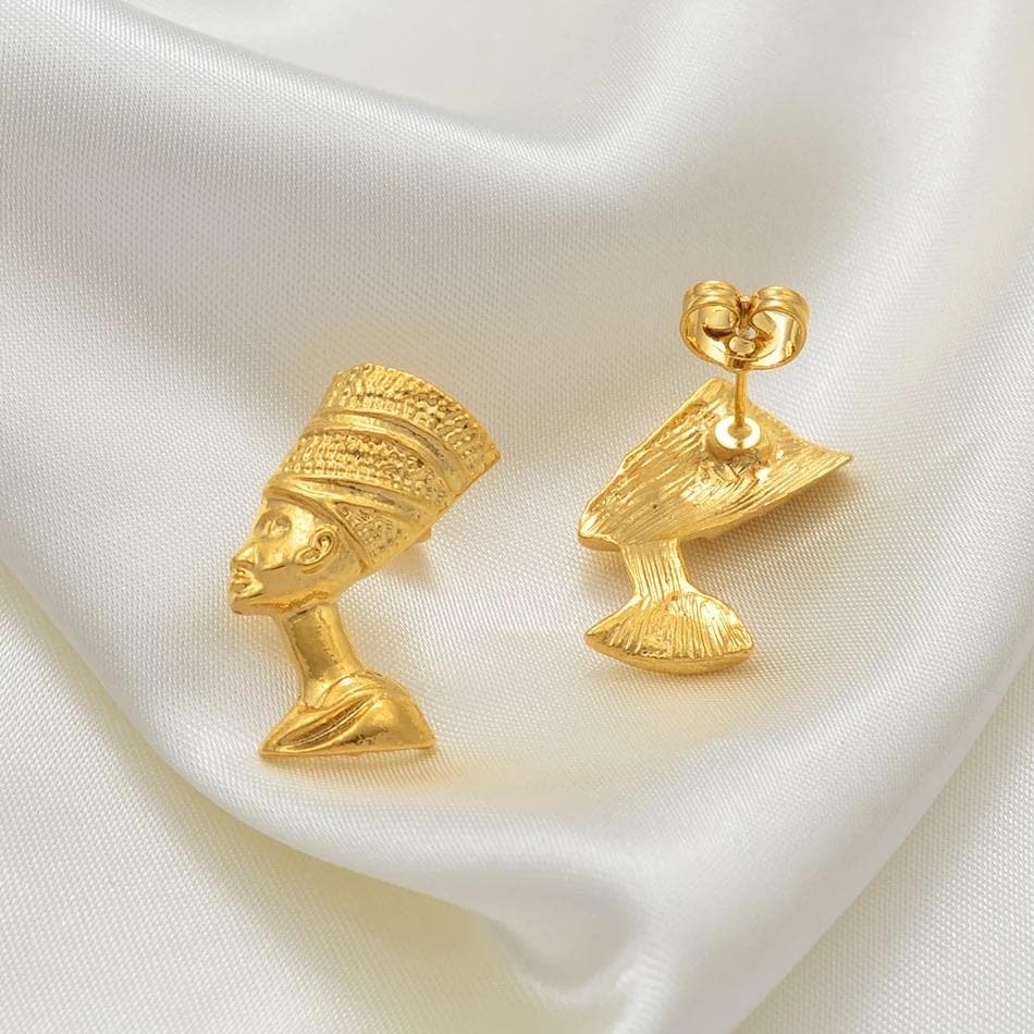 Queen Nefertiti stud earrings - Trufacebygrace