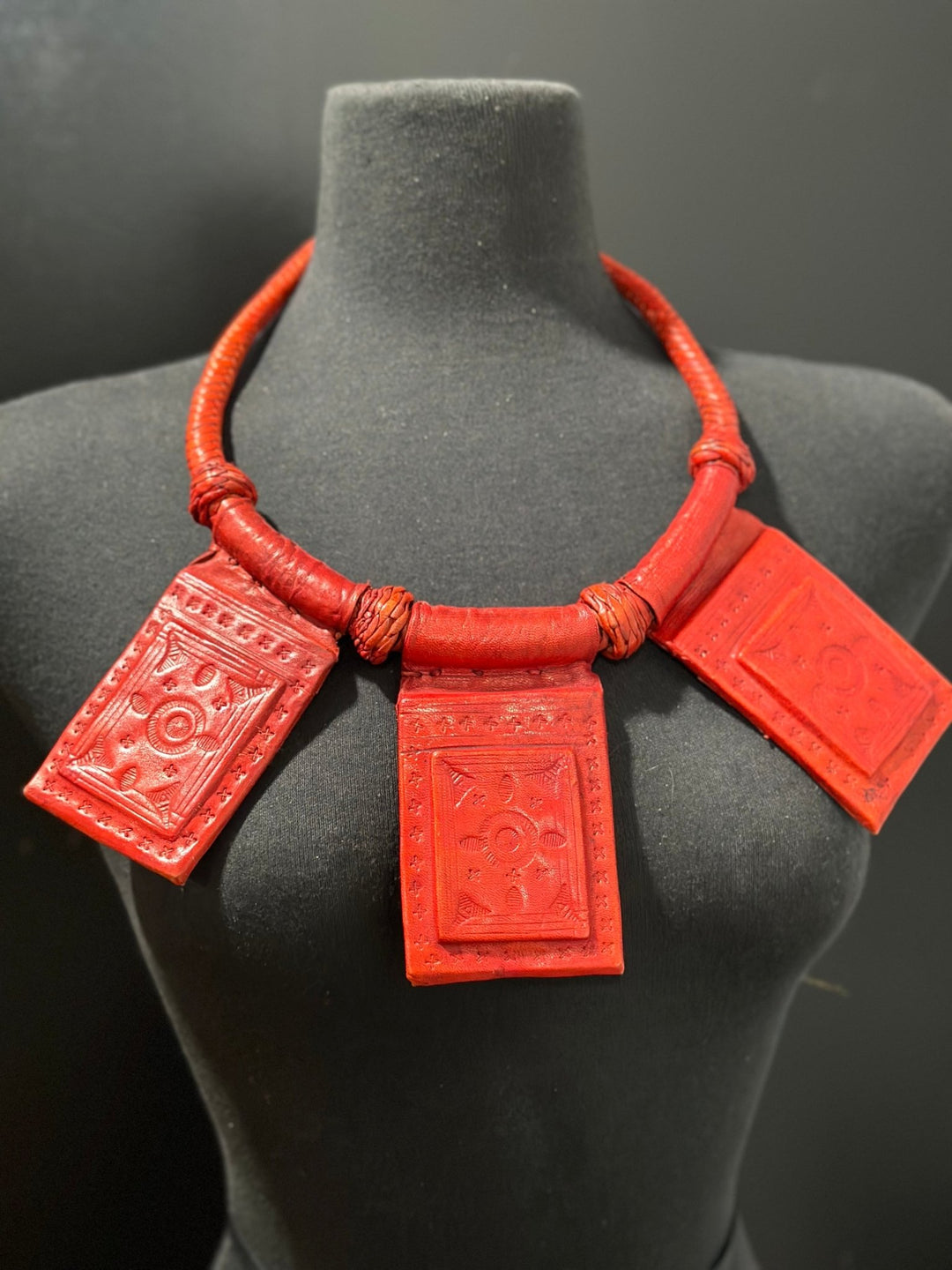 Red Barima leather Necklace - Trufacebygrace