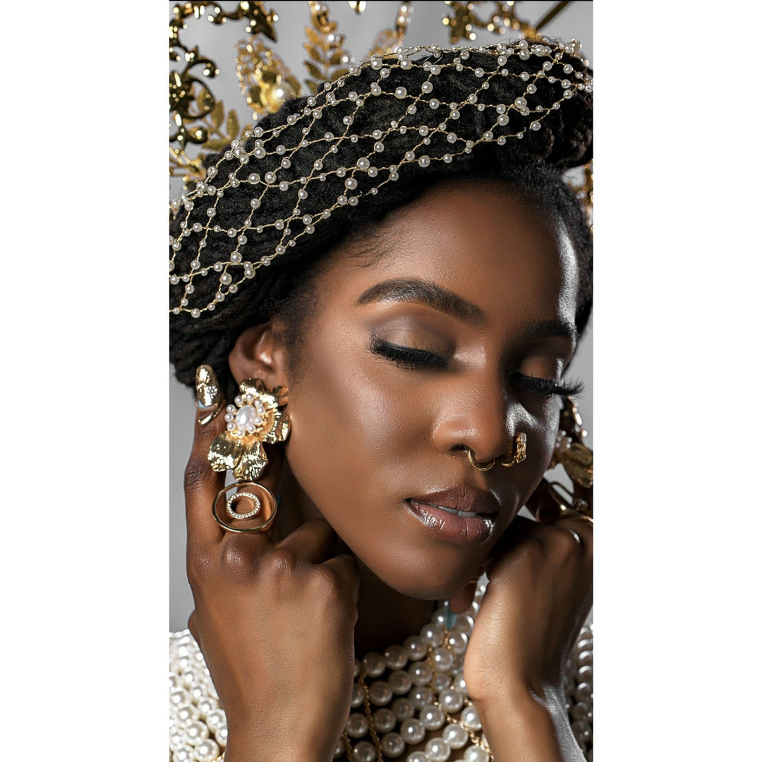 Roquois Statement studs Earrings - Trufacebygrace