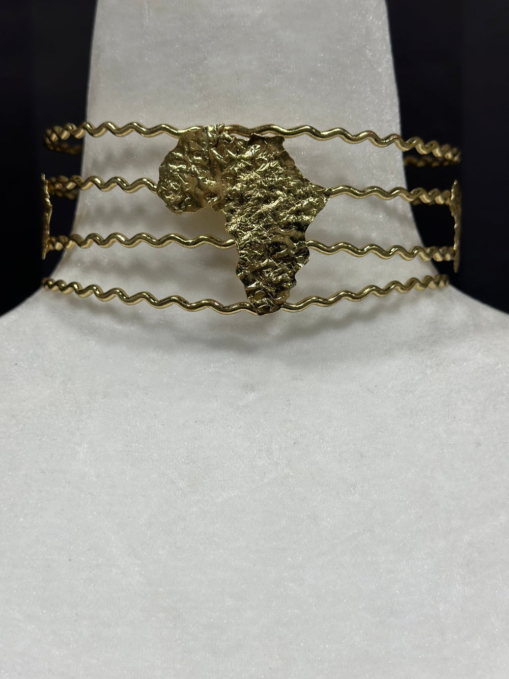 Sample: African map choker - Trufacebygrace