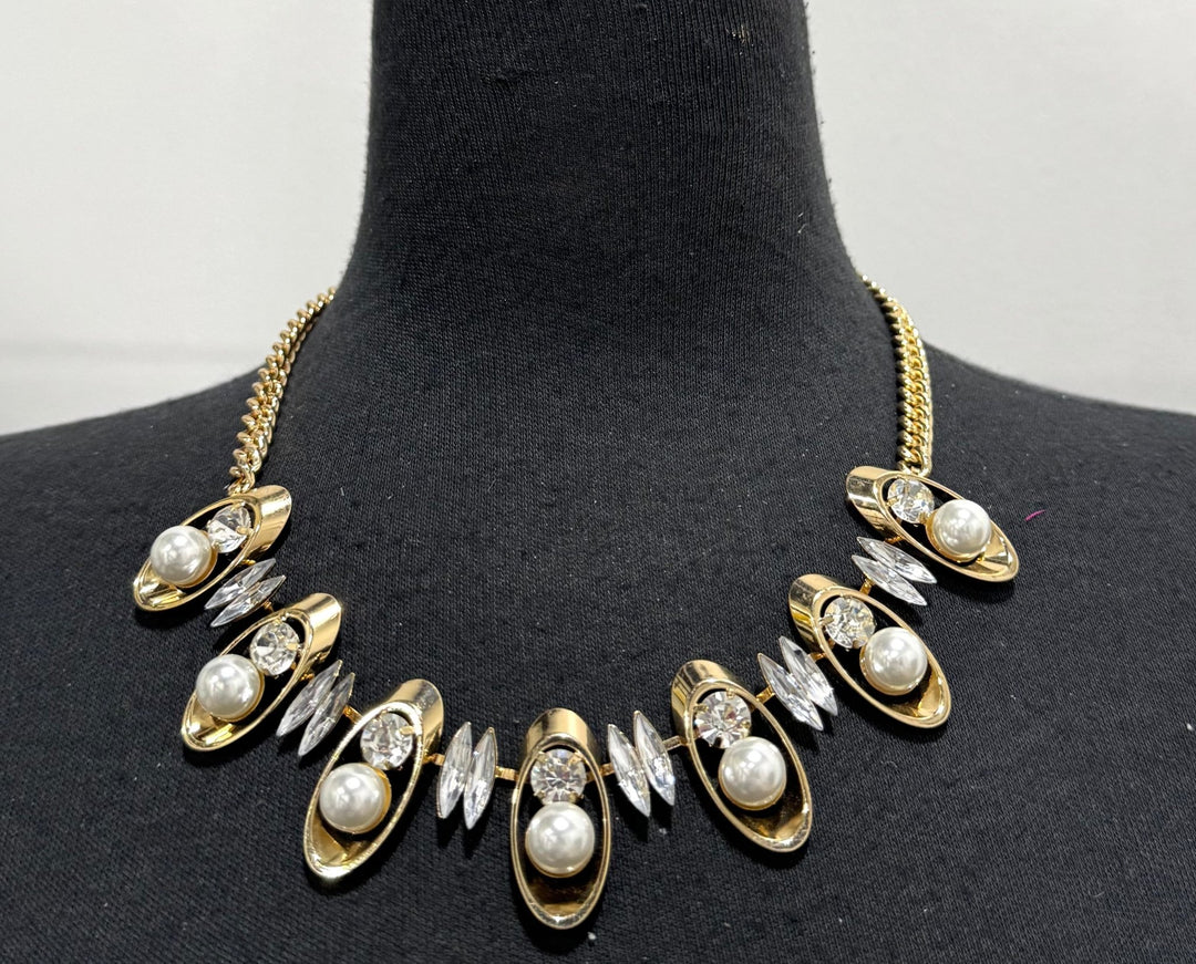 Sample: Majestic Orbit Pearl Collar - Trufacebygrace