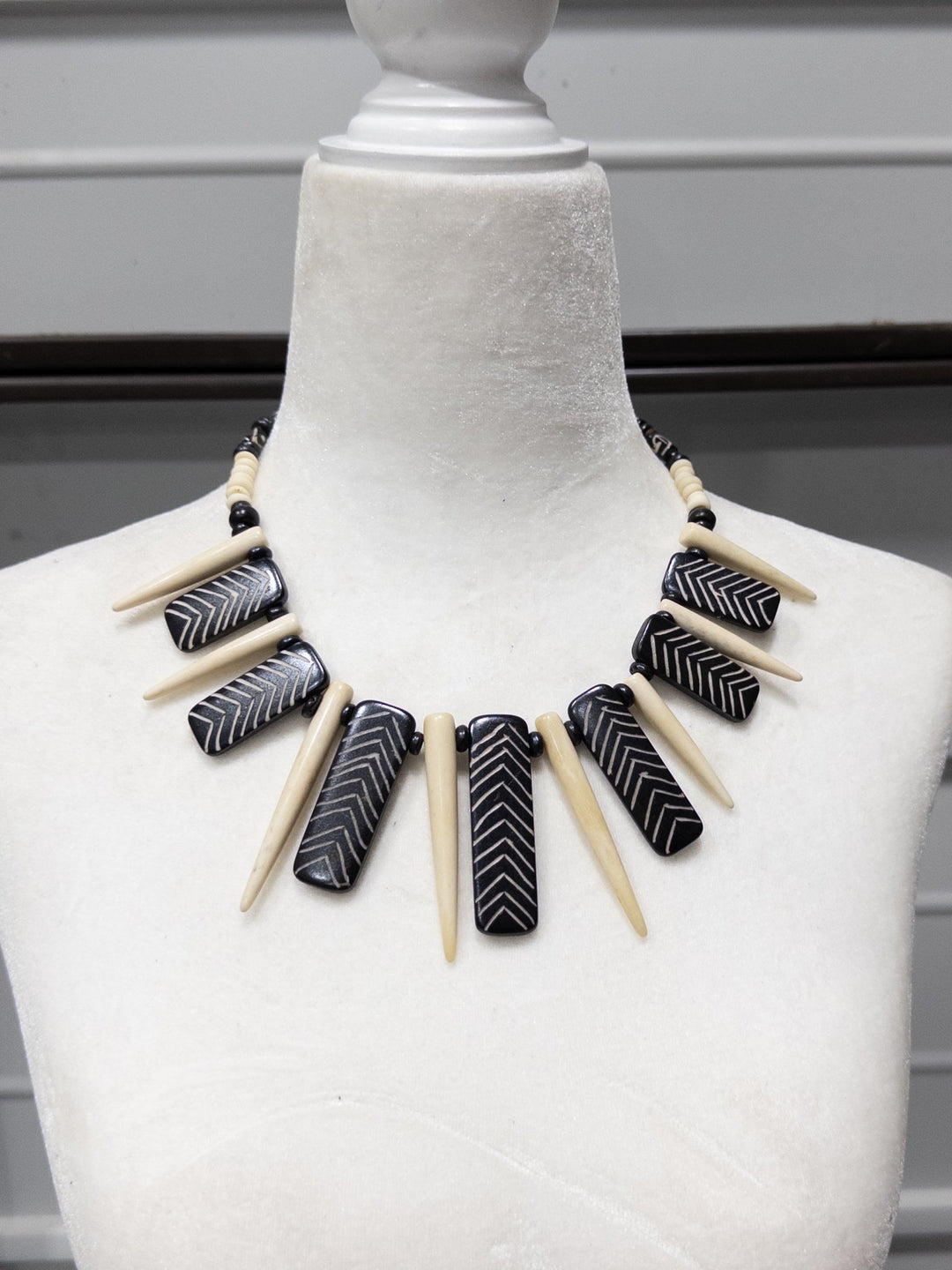 Sample: Monochrome Chevron Spike Necklace - Trufacebygrace