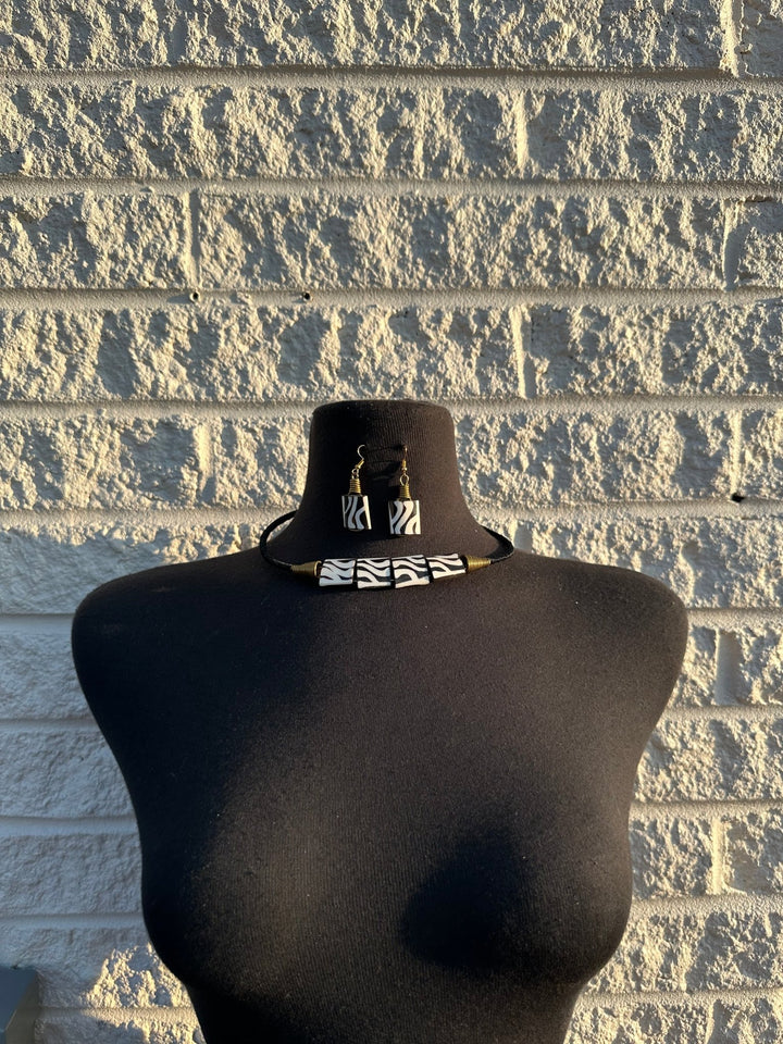 Sample : Zebra Essence Necklace and Earring Set - Trufacebygrace