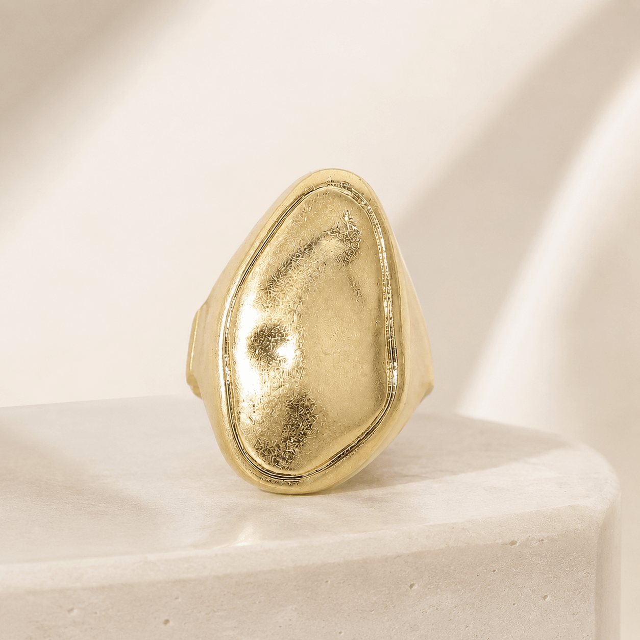 Sculptural Stretch Ring - Trufacebygrace