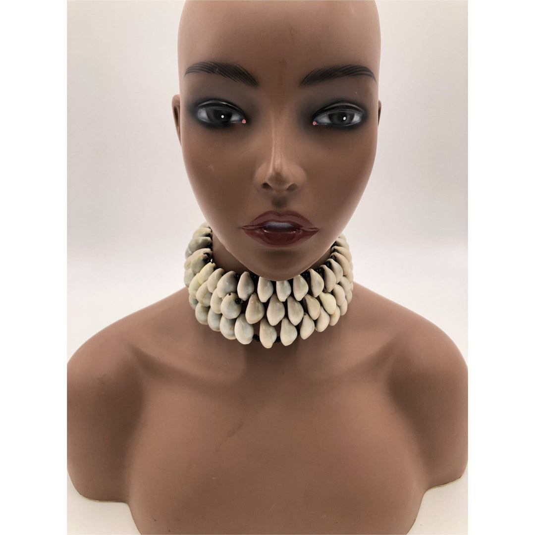 SIDEA cowry Shell choker - Trufacebygrace