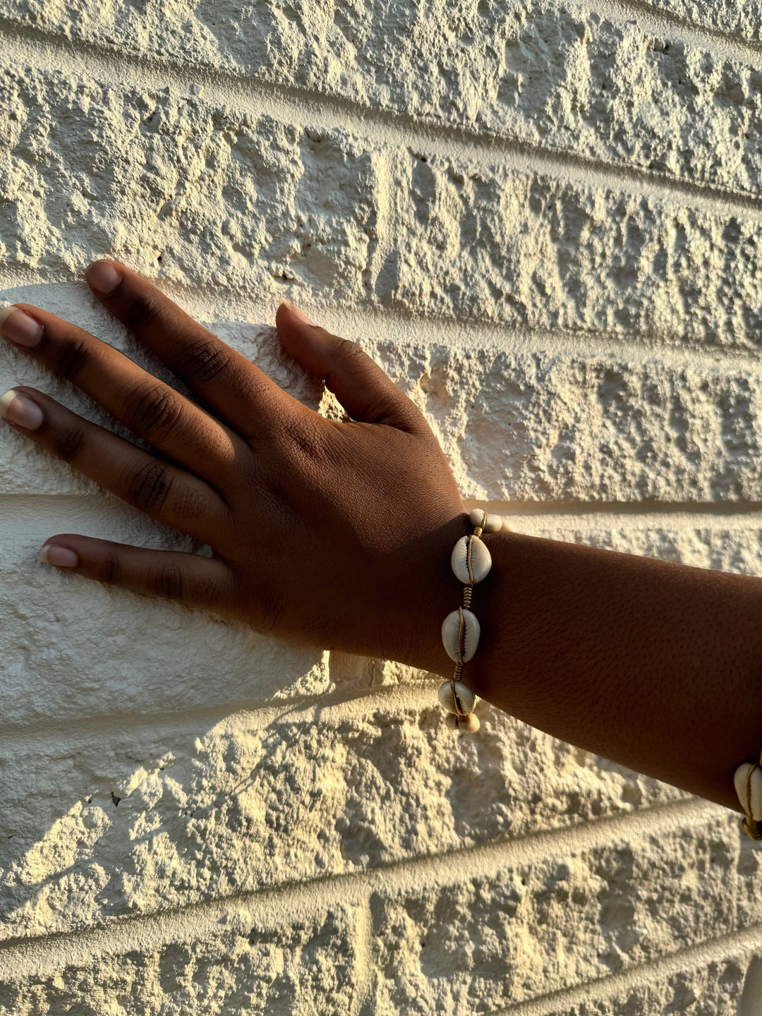 Simple Cowry shell bracelet - Trufacebygrace