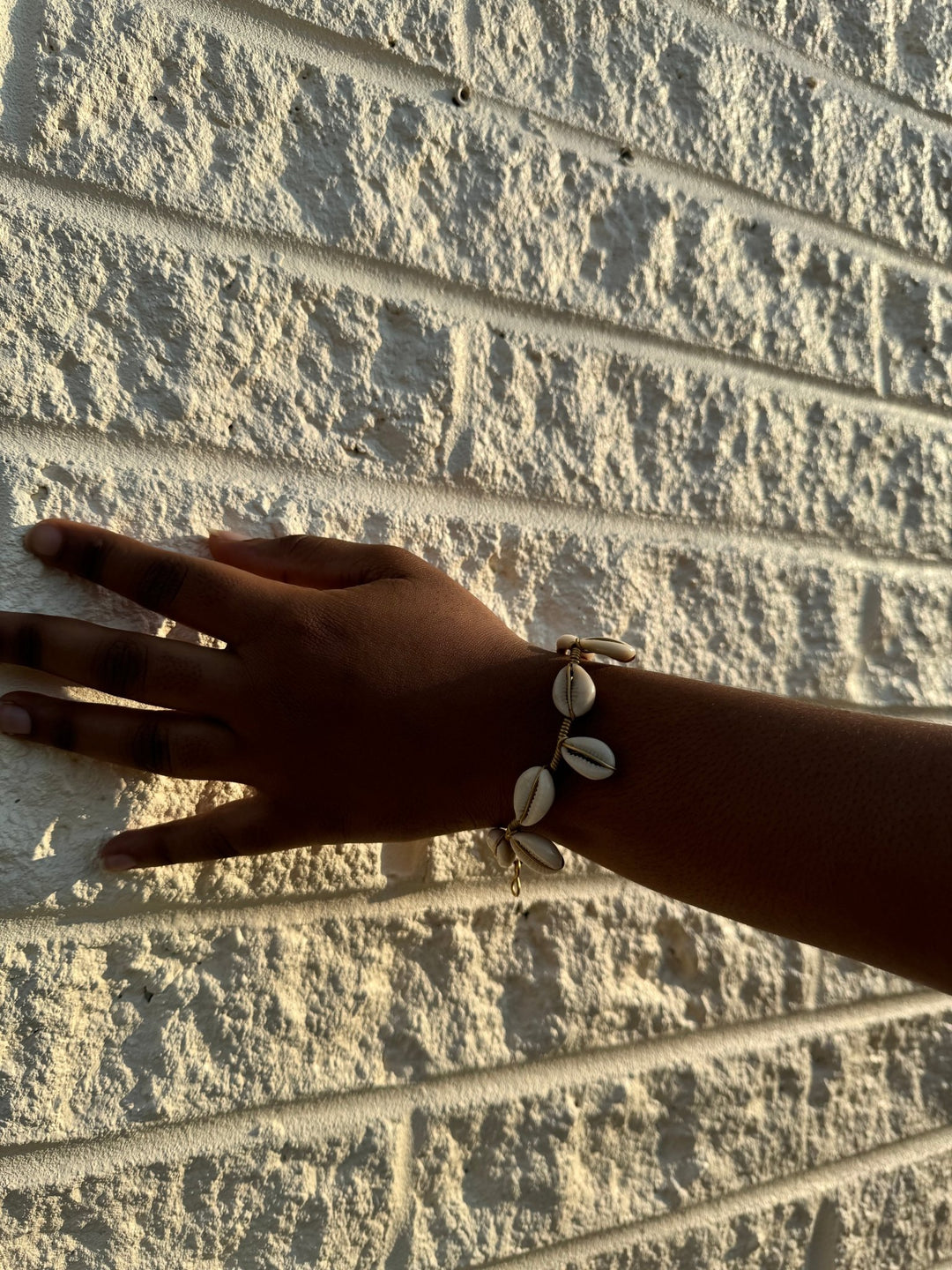 Simple Cowry shell bracelet - Trufacebygrace