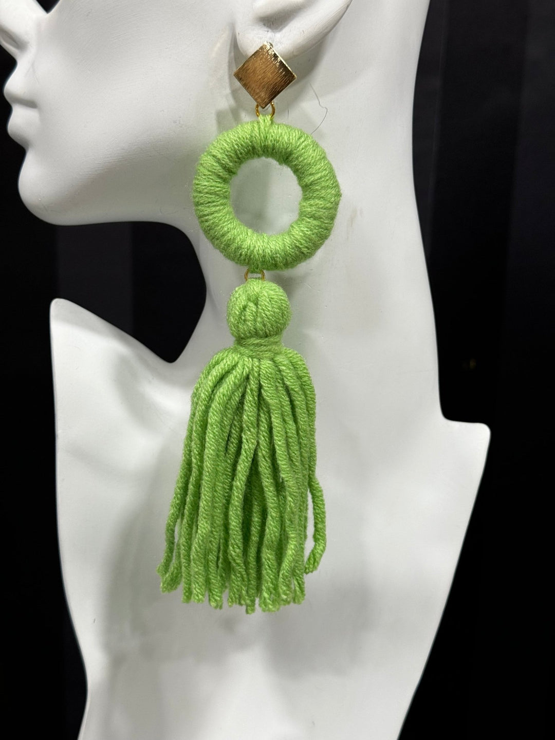 Super lightweight fluffy yarn tassel earring - Trufacebygrace