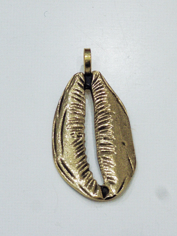 Supersized Cowry Pendant - Trufacebygrace