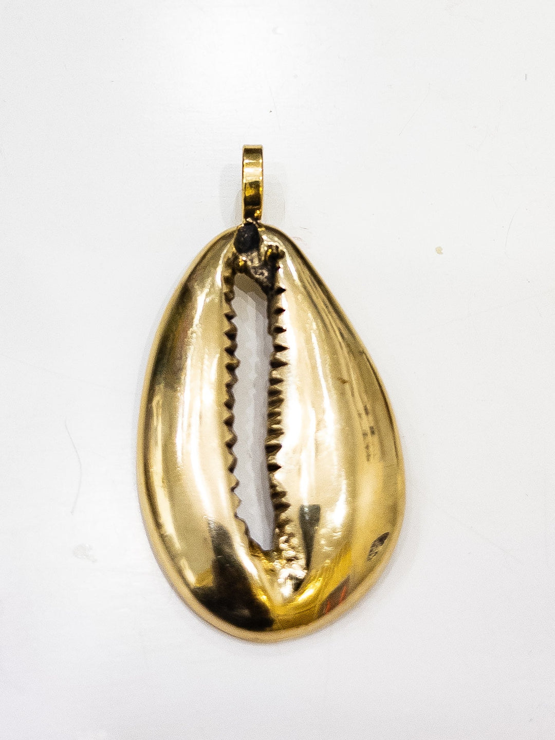 Supersized Cowry Pendant - Trufacebygrace