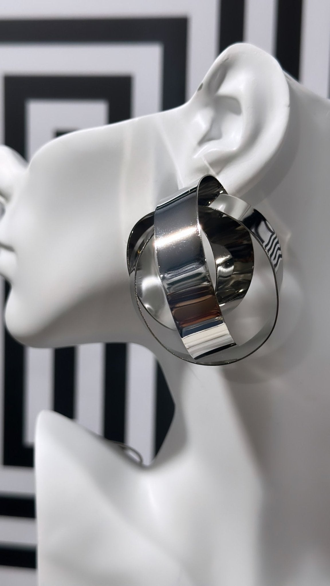 TwistBold Stud Earrings - Trufacebygrace