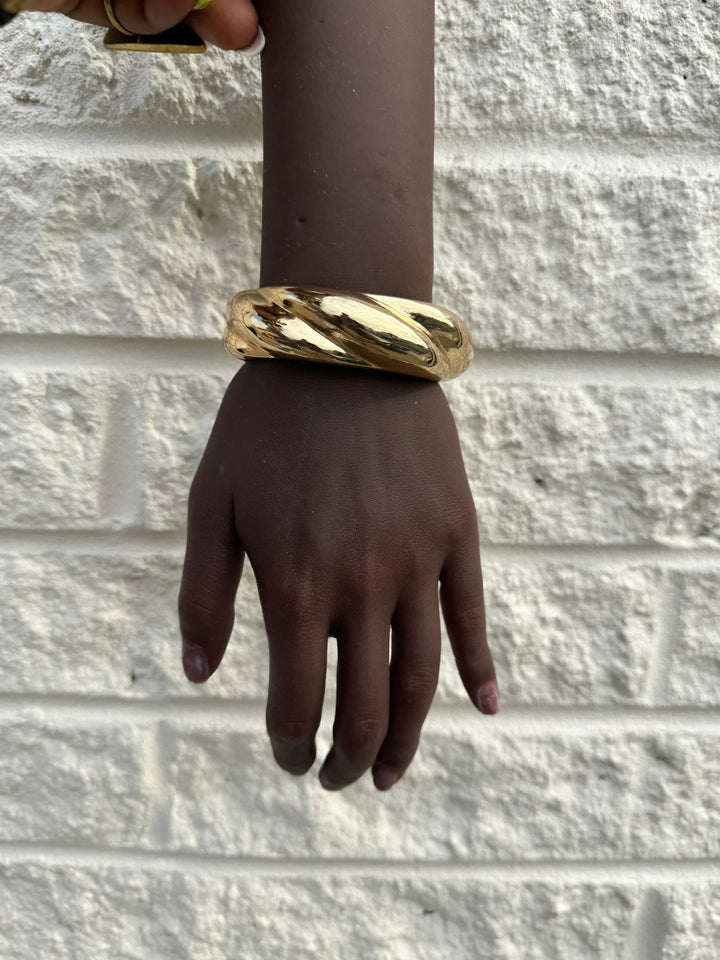 Twisty Bangle / Bracelet - Trufacebygrace