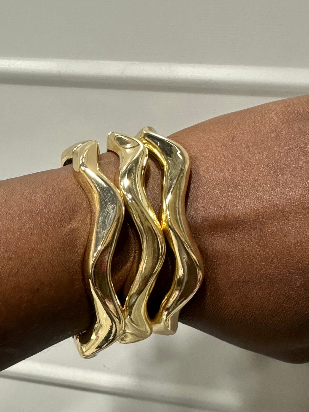 Wavy lightweight Bangles set - Trufacebygrace