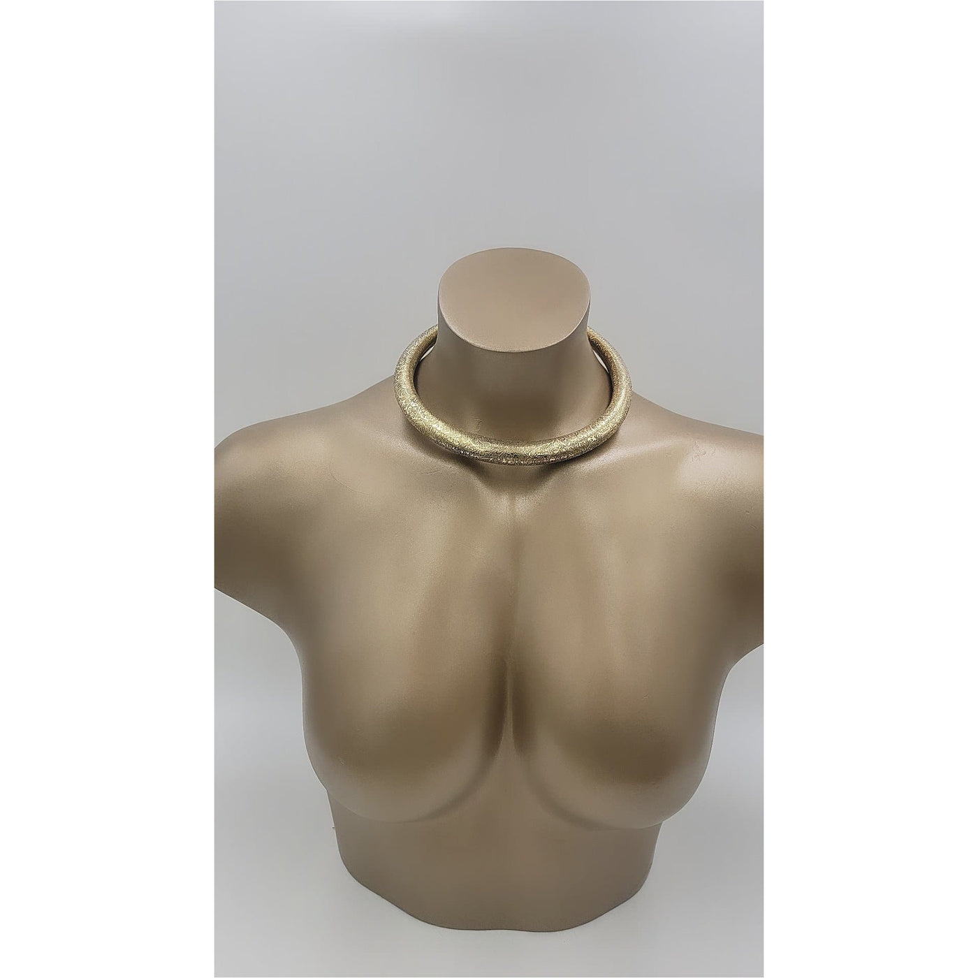 Efua’s Vintage Single choker - Trufacebygrace