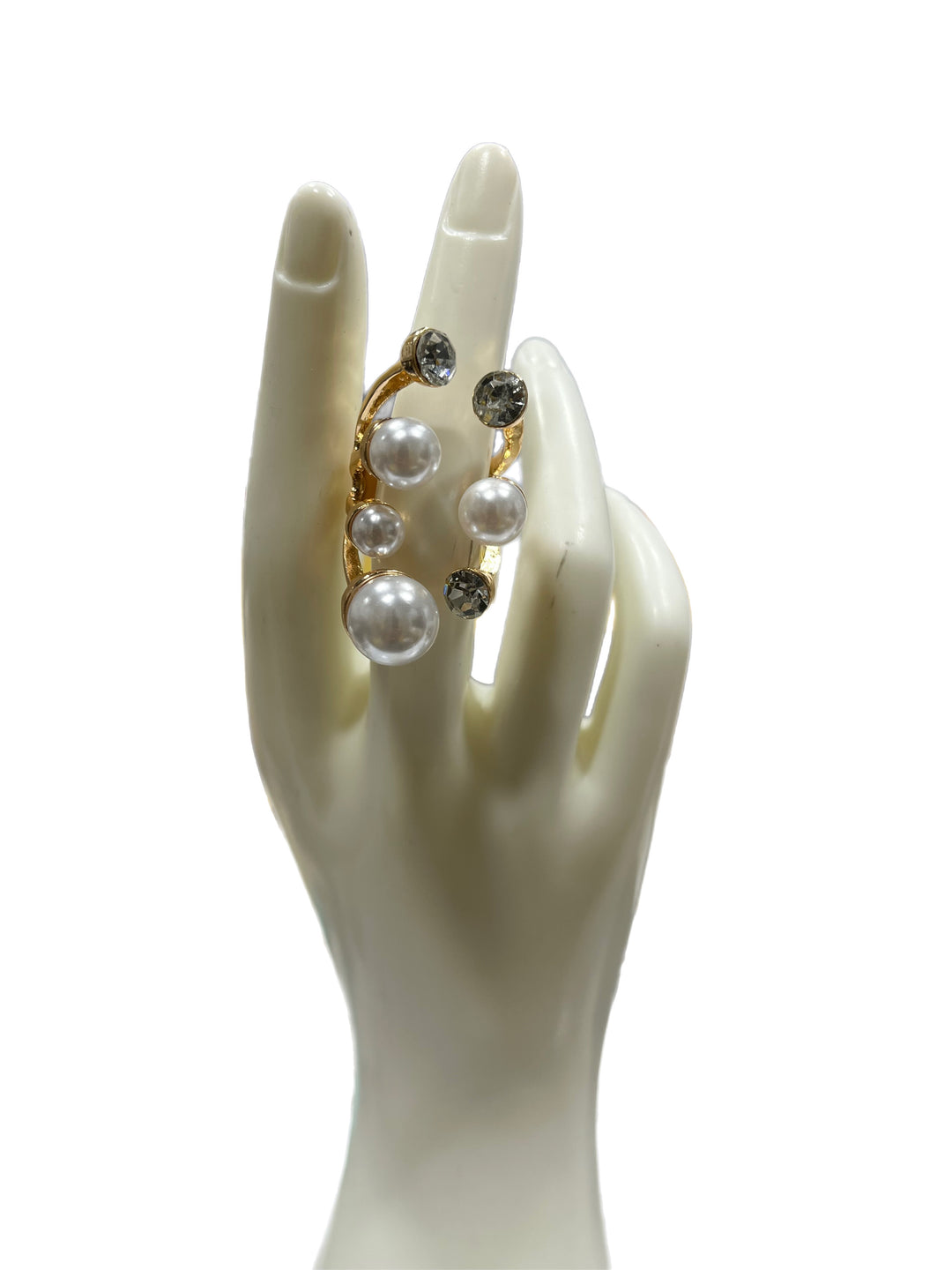 Your Highness Pearl statement ring