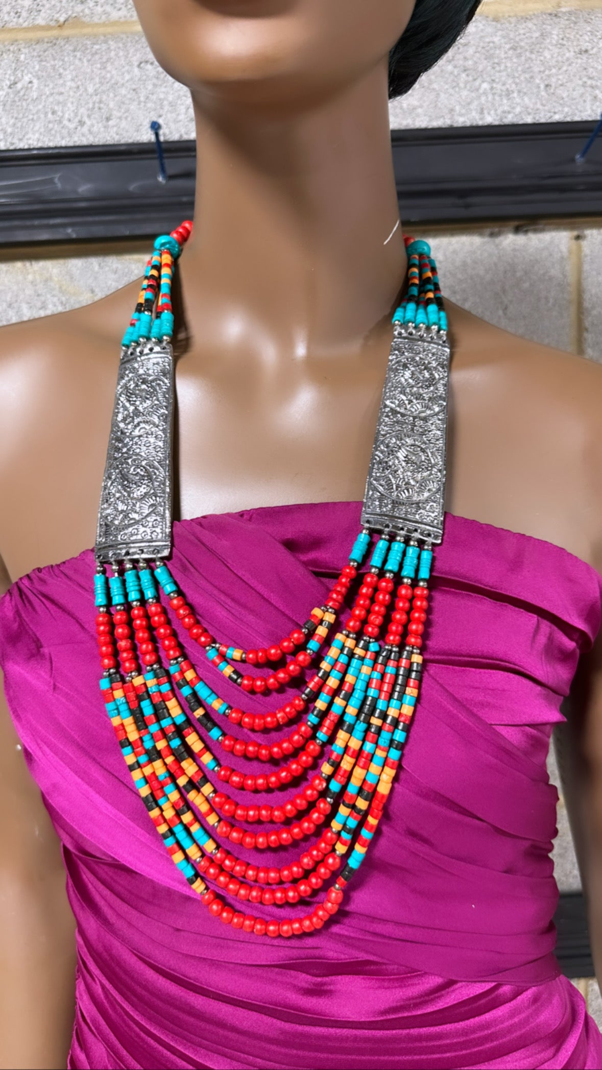 Thiso beaded Necklace