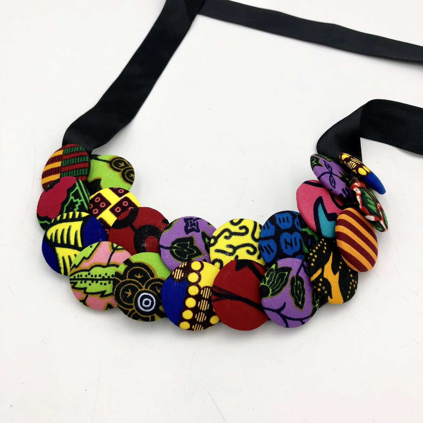 Obaa Ntoma buttons simple necklace/choker - Trufacebygrace