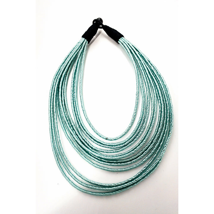 Sulewe Thread Necklace