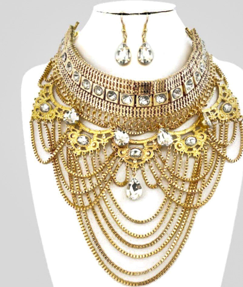 Enisuo chain statement Necklace