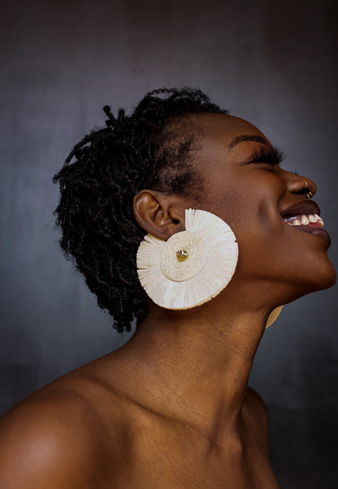 Gyewani Round Rattan studs